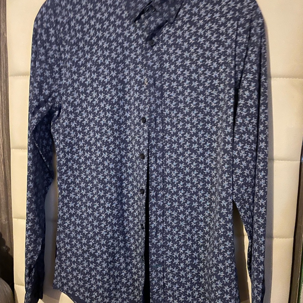 Express button up shirt long sleeves size XS